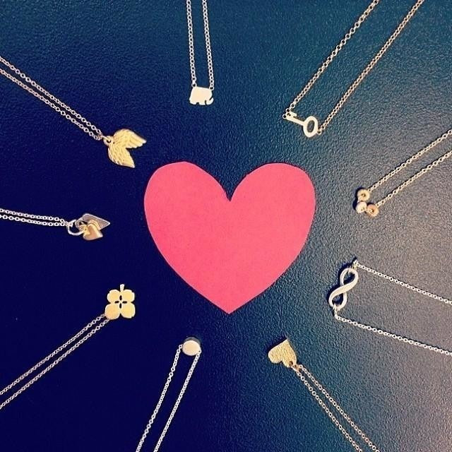 Angel Wings Light Luxury Gold Plated Alloy Collar Short Necklace - Neon North Clothing