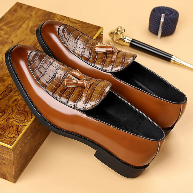 Mens Pointed-Toe Leather Slip-On Shoes for Business-Casual Style