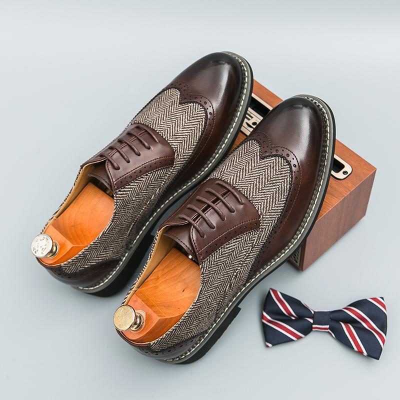 Brogue Men's Leather Shoes - Casual Formal Wear with Plaid Design