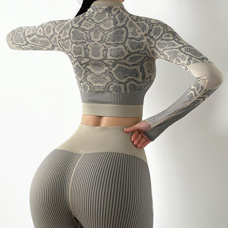Ensemble deux pièces imprimé yoga et sport pour femme avec effet push-up