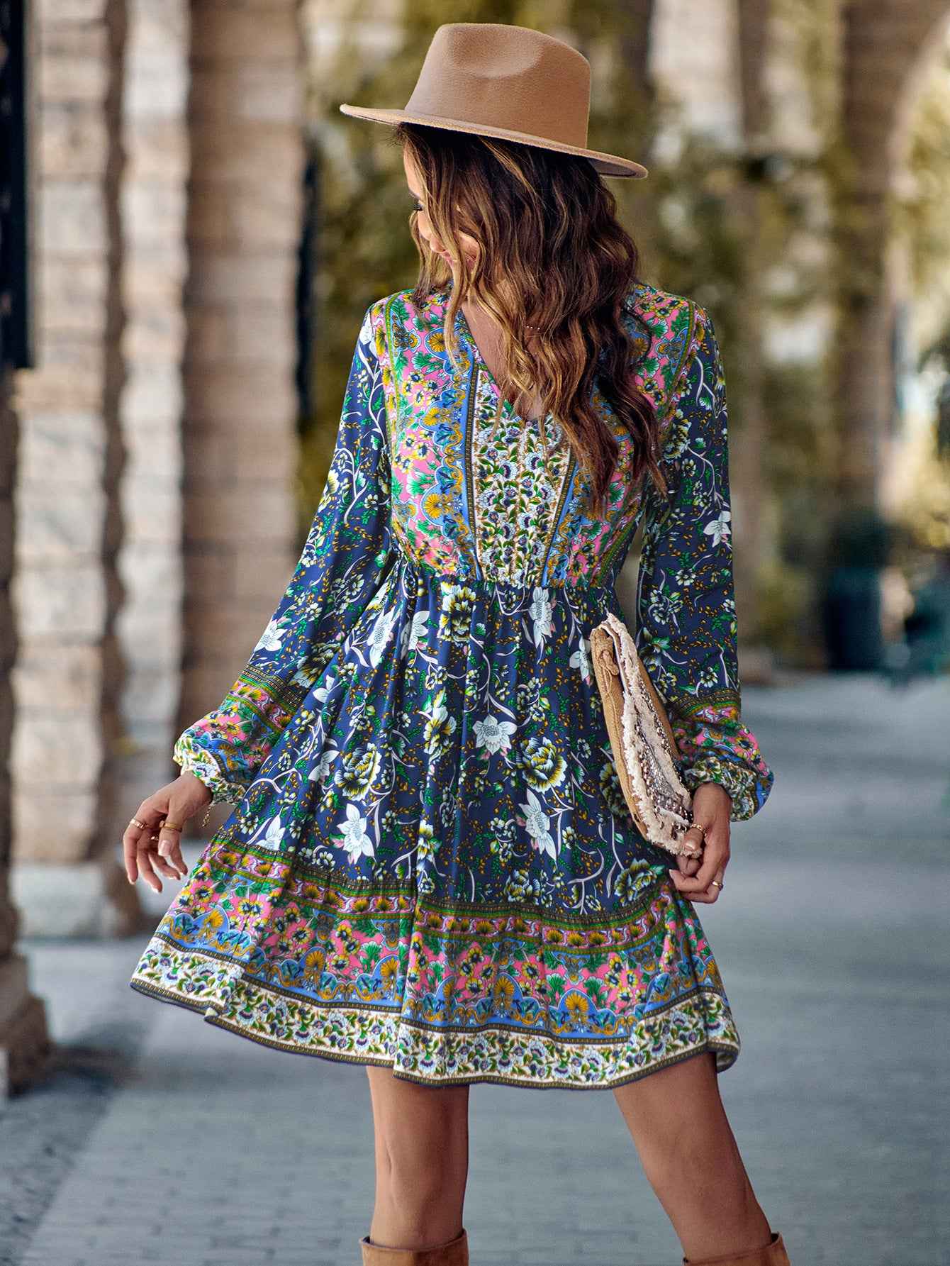 Waist-Control V-Neck Dress for Women - Printed Long Sleeve Style