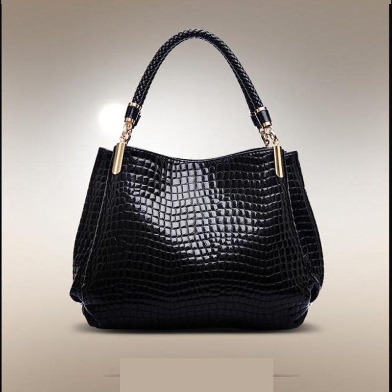 Sac à main femme à motif crocodile et section carrée verticale