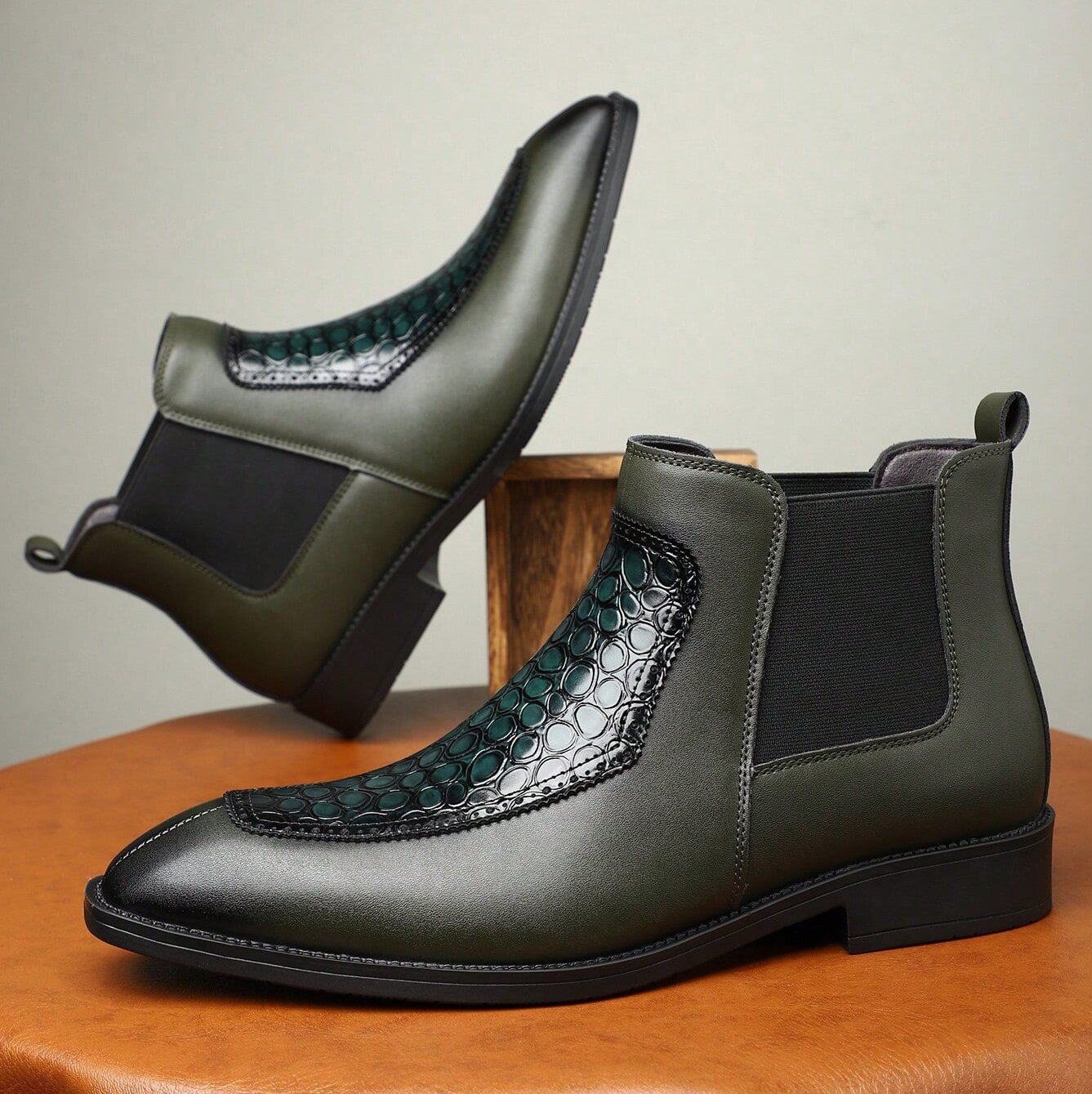 Business Casual Men's Boots - Mid-top Retro Pointed Versatile Martin Boots