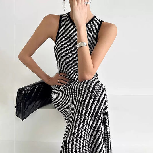 Chic High-End Round Neck Sleeveless Dress - Neon North Clothing