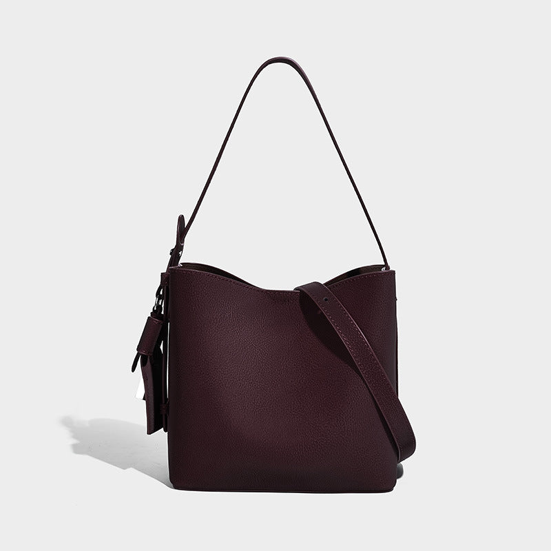Retro Large-Capacity Women's Bag - Stylish Niche Design for Every Occasion