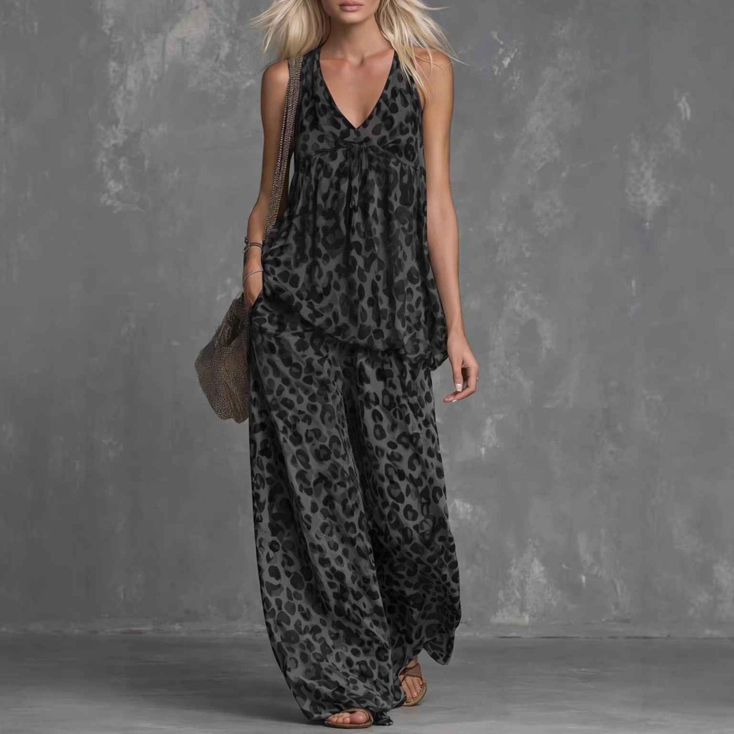 Womens Loose-Fitting Leopard Print Women's Clothing Set with Sleeveless Top and Chiffon Pants