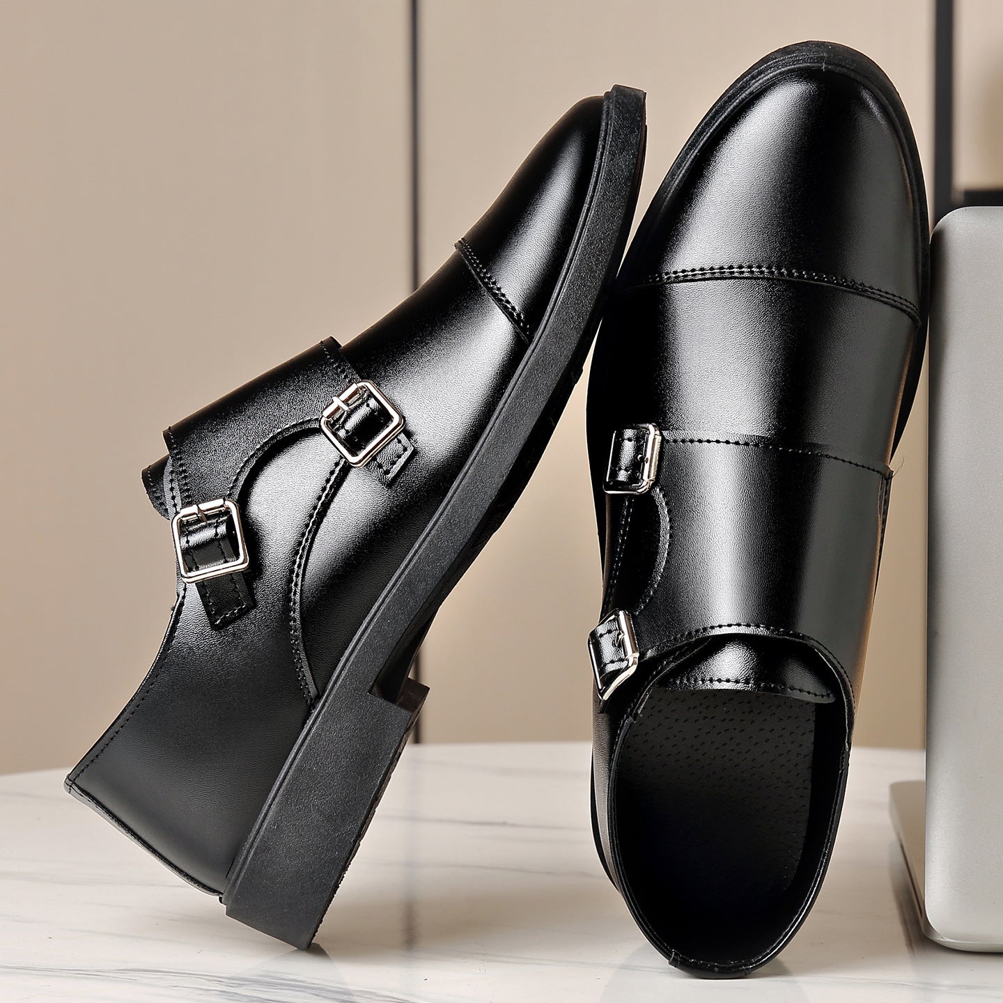 Soft Bottom Men's Leather Slip-on Shoes for All-day Comfort