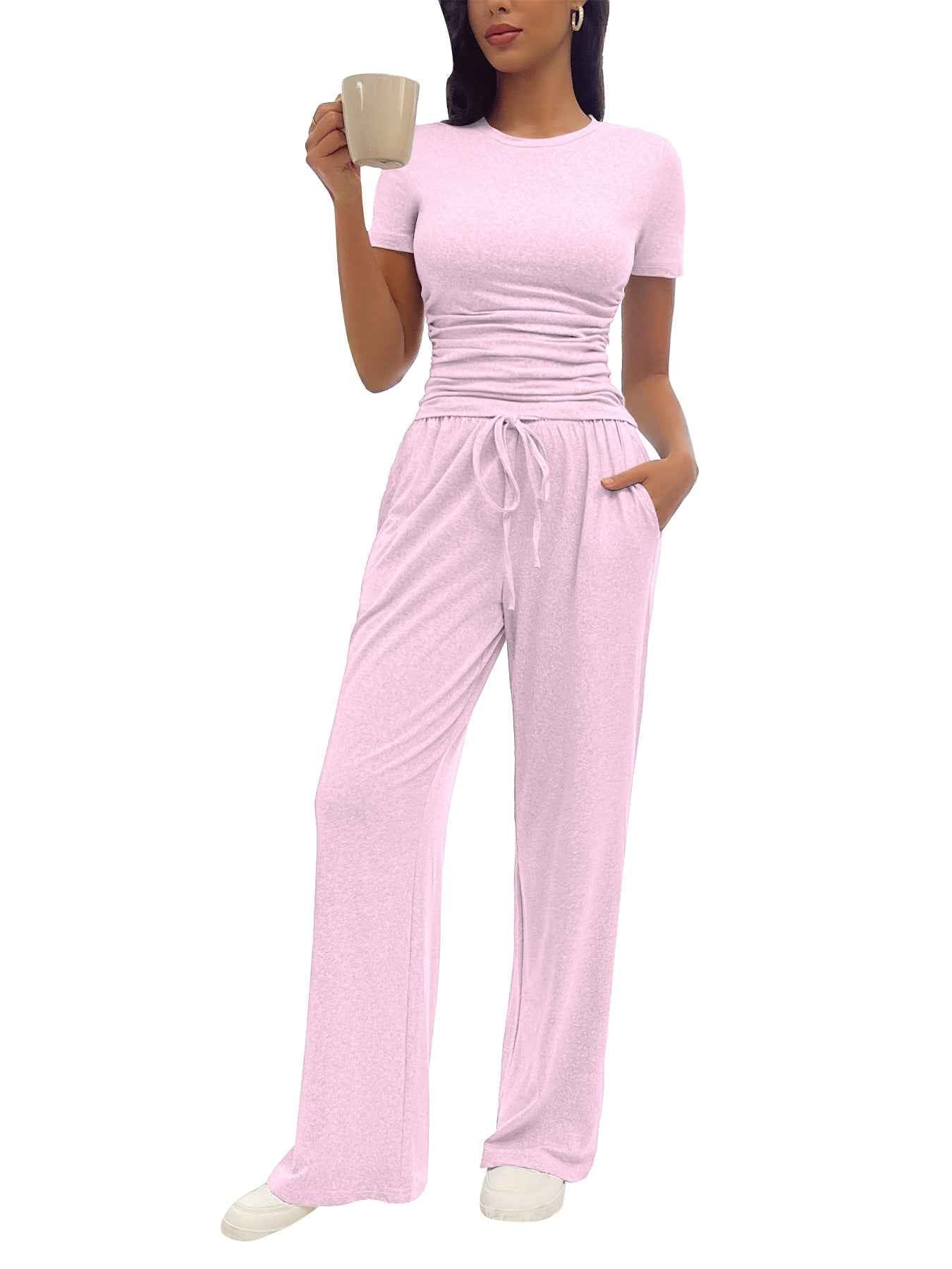 Women's Casual Pleated Set - Fashionable Short-Sleeve Ensemble for Everyday Wear