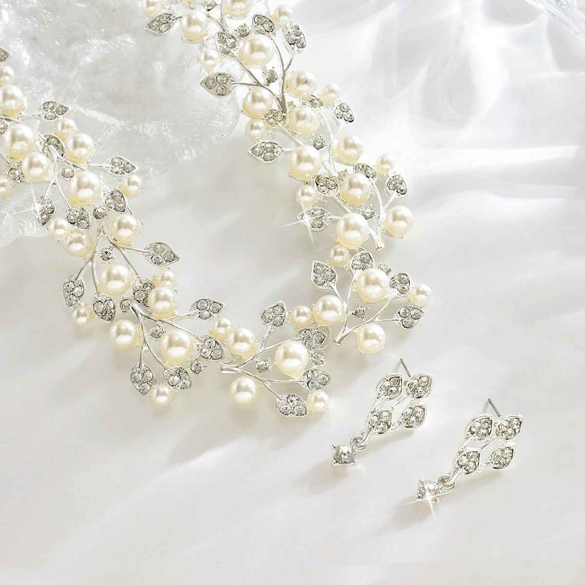 Pearl Leaf-Shaped Jewelry Set For Women