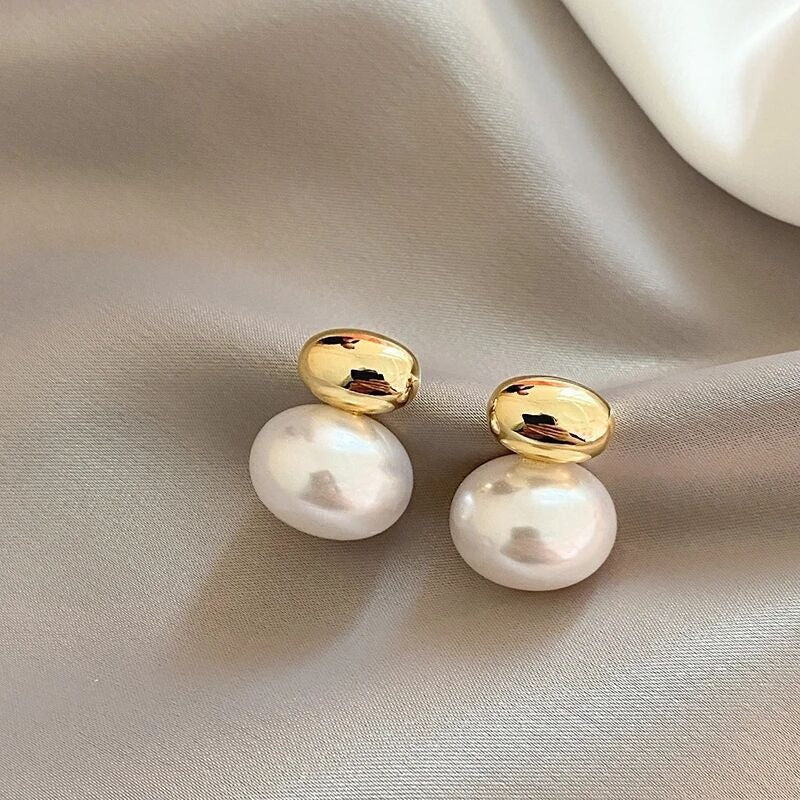 Retro Temperament Flat Bean Pearl Earrings - Neon North Clothing