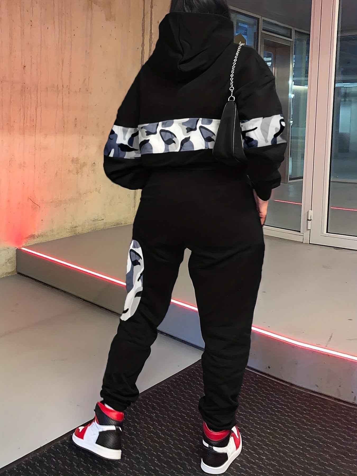 Women's Leopard-Print Pantsuit: Casual Street-Style Long-Sleeve Design