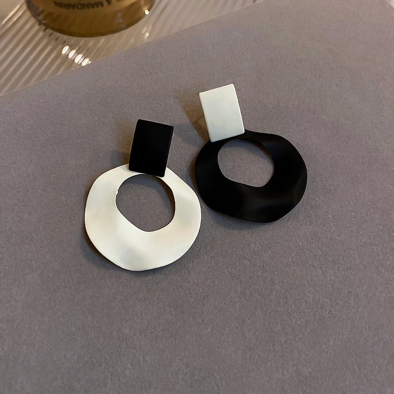 Geometric Irregular Circle Earrings - Neon North Clothing