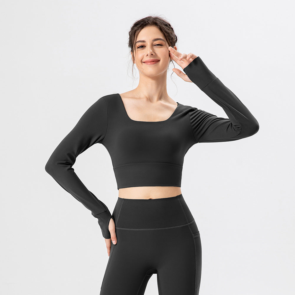 Haut de sport pour la gym et le yoga, idéal pour la course et l'exercice.