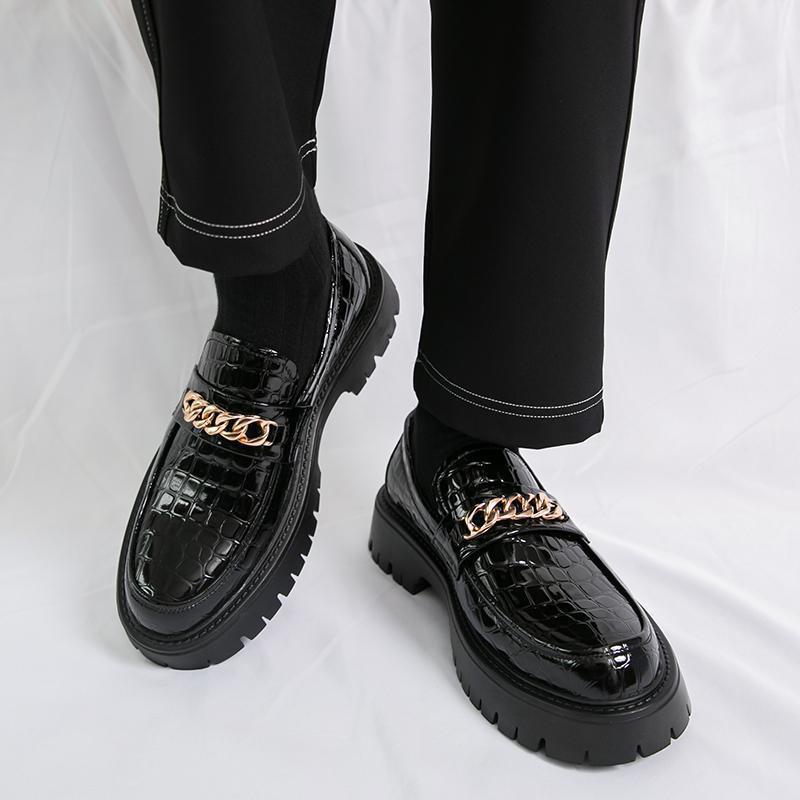Chaussures pour hommes en cuir à semelle épaisse à motif crocodile 
