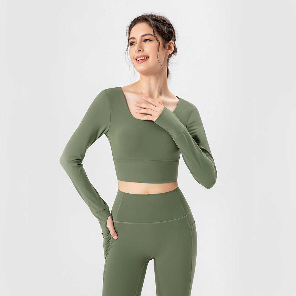 Haut de sport pour la gym et le yoga, idéal pour la course et l'exercice.