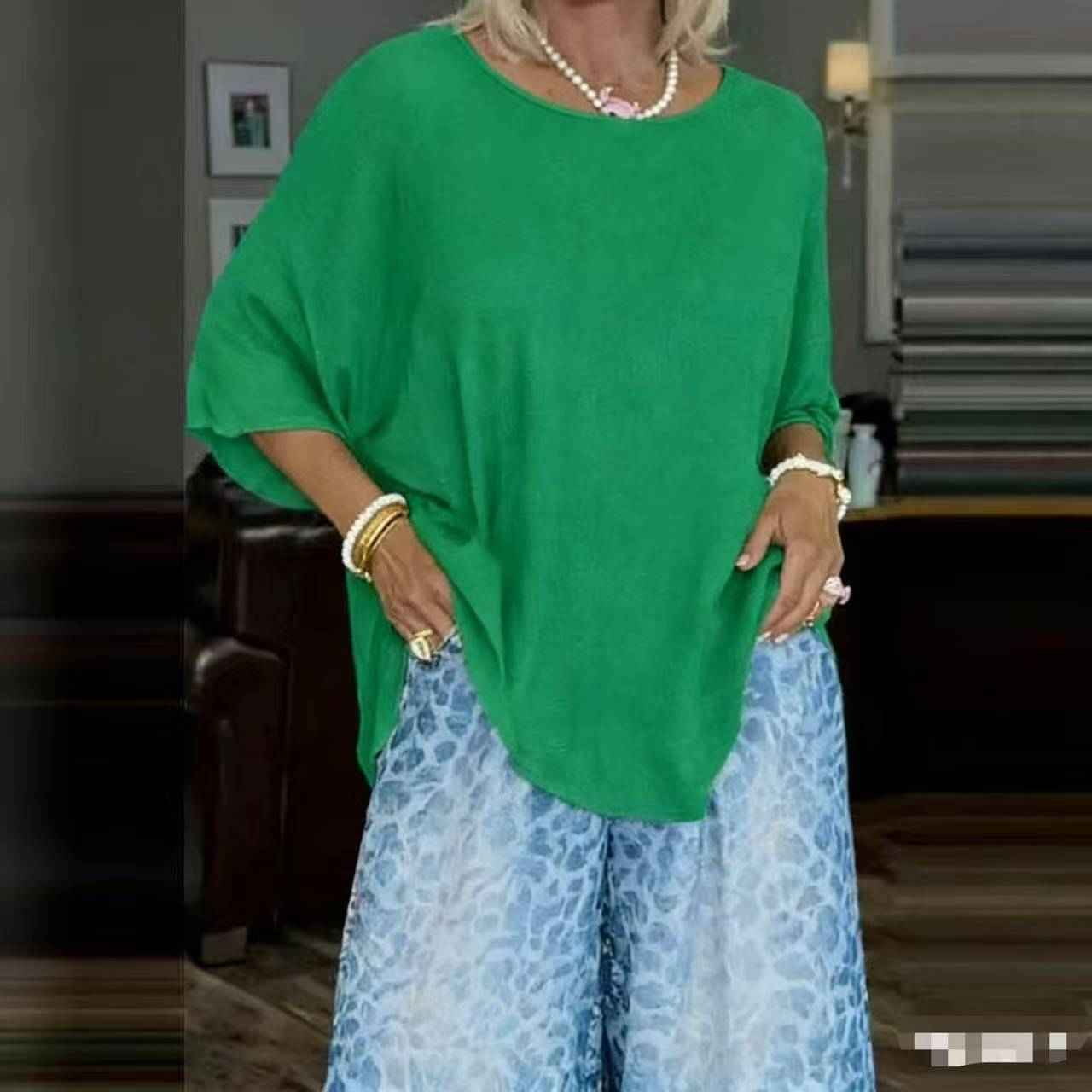 Womens Two-Piece Set: Fashionable Loose Top and Wide-Leg Pants
