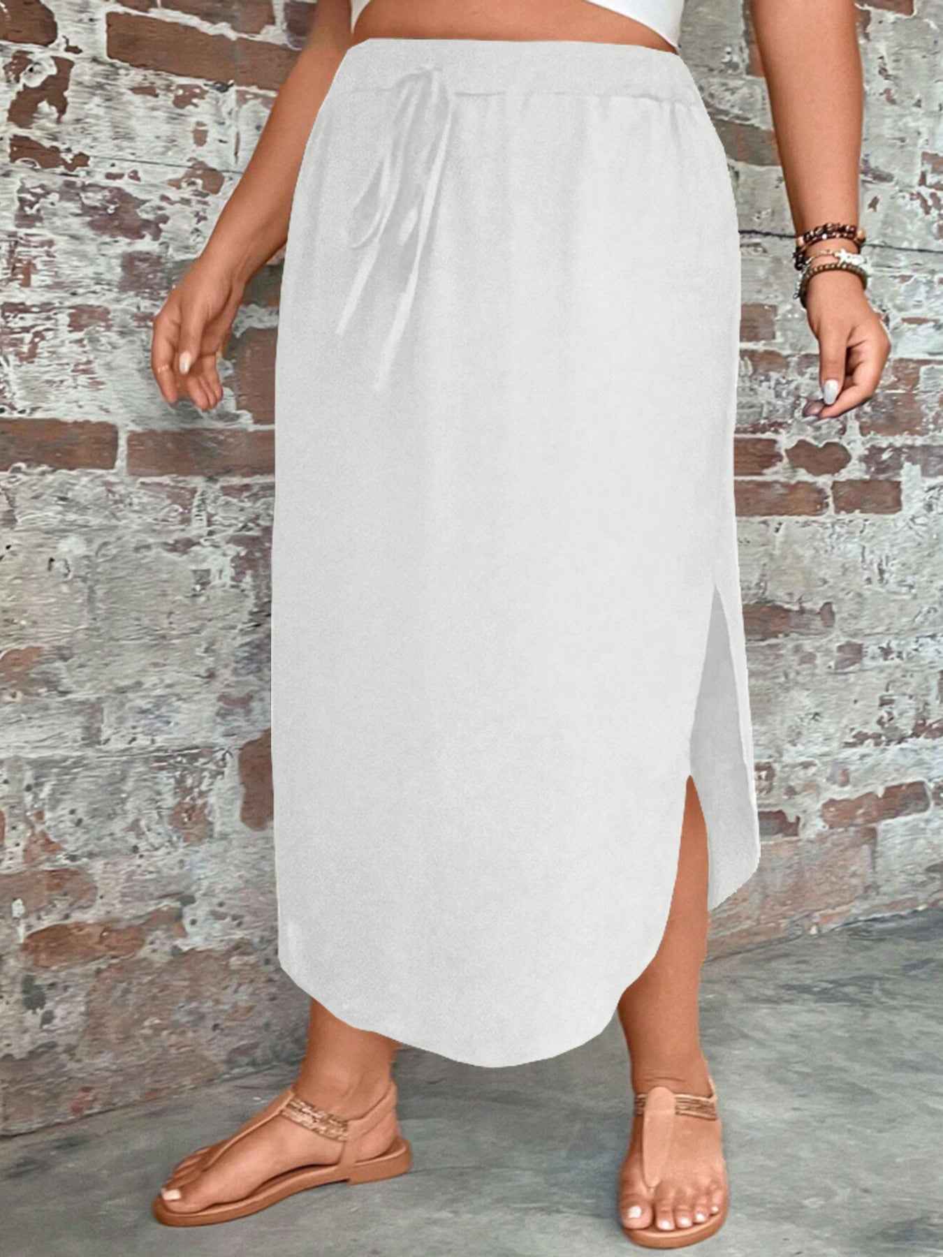 Plus-size Tie-front Split Skirt in Solid Color for Women
