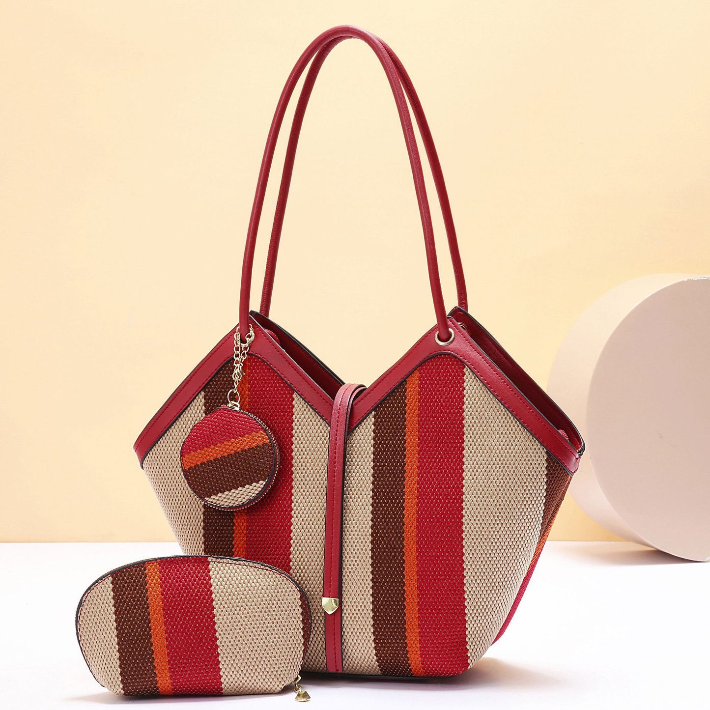High-Capacity Trendy Patterned Tote Bag - Stylish and Spacious