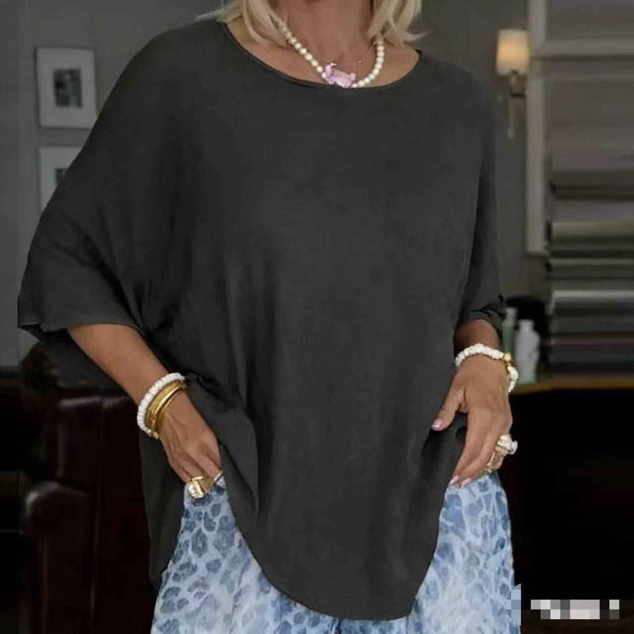 Womens Two-Piece Set: Fashionable Loose Top and Wide-Leg Pants
