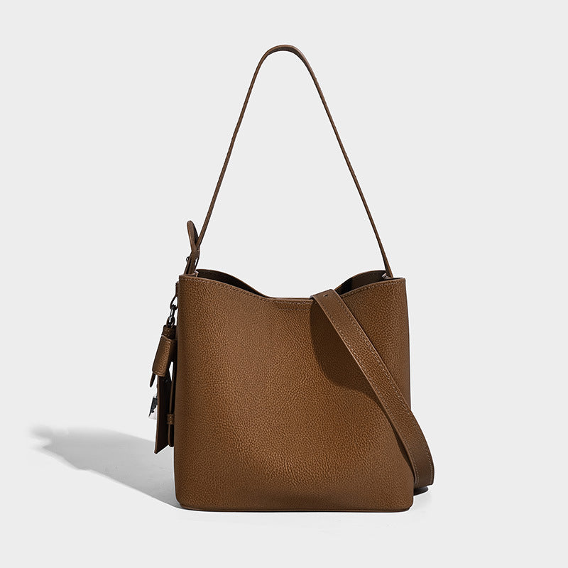 Retro Large-Capacity Women's Bag - Stylish Niche Design for Every Occasion