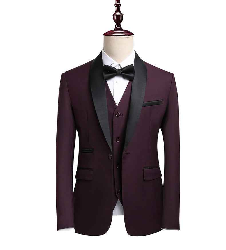 Suit-wearing Man Business Casual Formal Attire