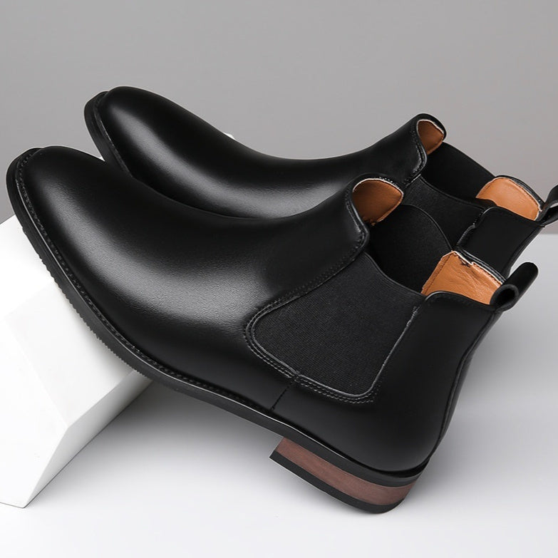 Botas Chelsea de cuero puntiagudas de caña alta para hombre, estilo casual de negocios.
